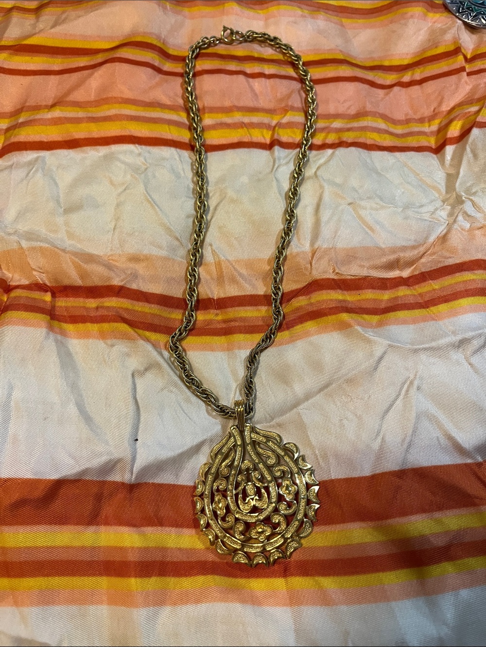Gold Filigree Teardrop Pendant Necklace - Classic Statement